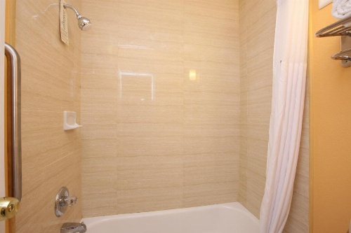 Budgetel Inn Glens Falls-Lake George-Saratoga image 9